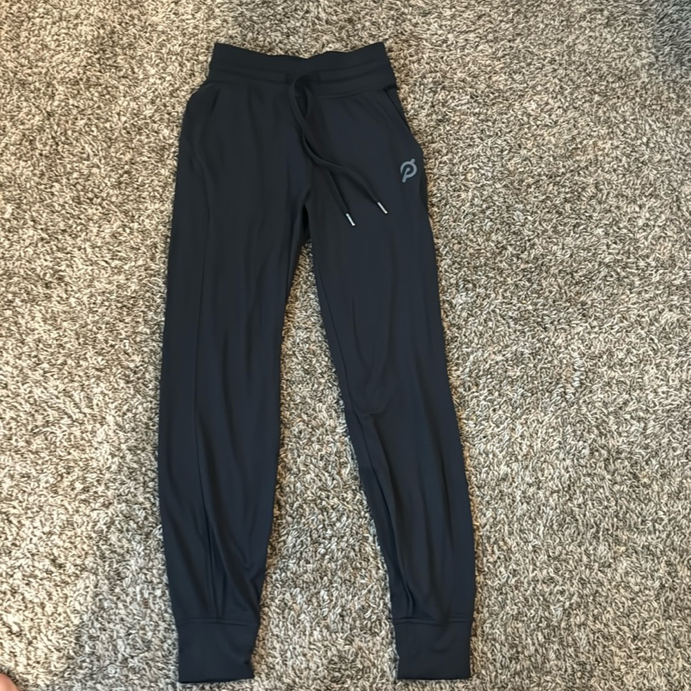 LULULEMON
Ready to Rulu High-Rise Jogger Peloton